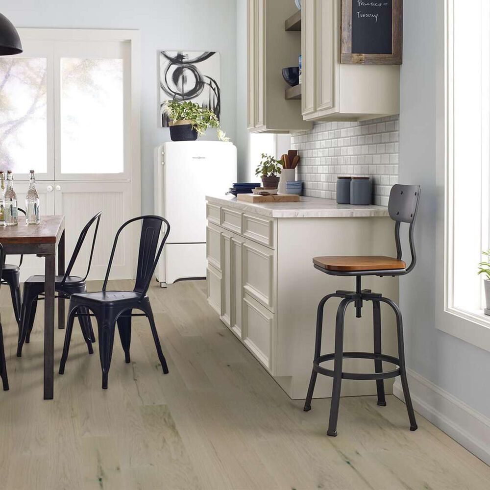 70466-shaw-exploration-harbor-oak-hardwood-1.jpg