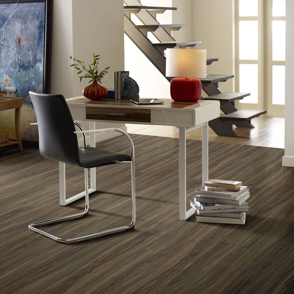 71055-shaw-paladin-plus-cinnamon-walnut-7-x-48-vinyl-plank-1.jpg
