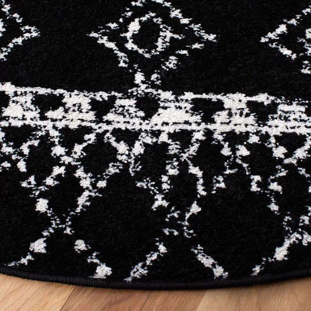 79171-safavieh-tulum-3-round-black-and-ivory-area-rug-1.jpg