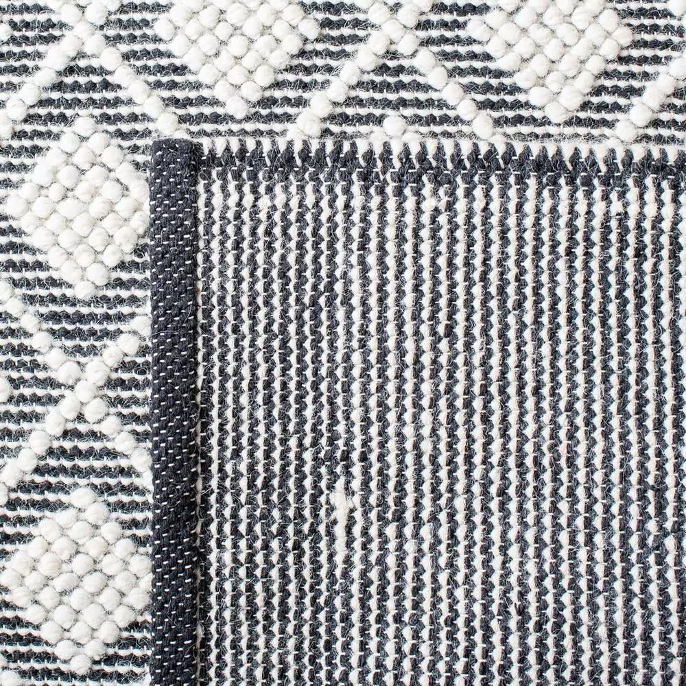 84789-safavieh-natura-nat475a-6-square-ivory-and-black-area-rug-1.jpg