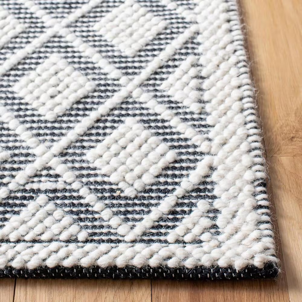 84790-safavieh-natura-nat475a-8-x-10-ivory-and-black-area-rug-1.jpg