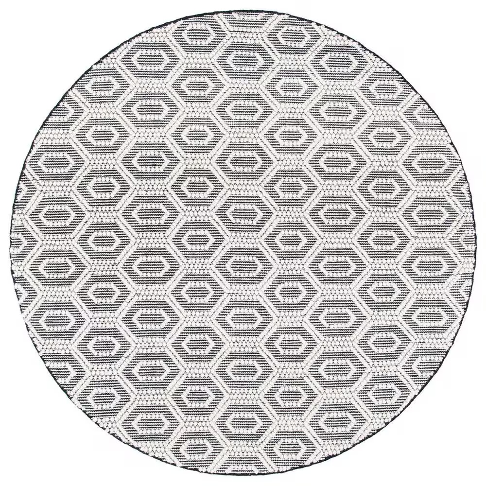 Safavieh Natura NAT476A 6' Round Ivory and Black Area Rug
