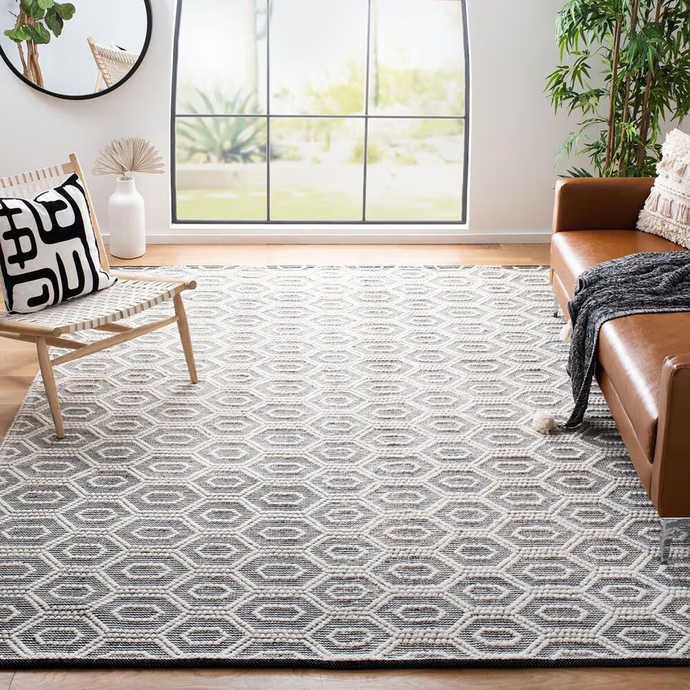 84797-safavieh-natura-nat476a-8-x-10-ivory-and-black-area-rug-1.jpg