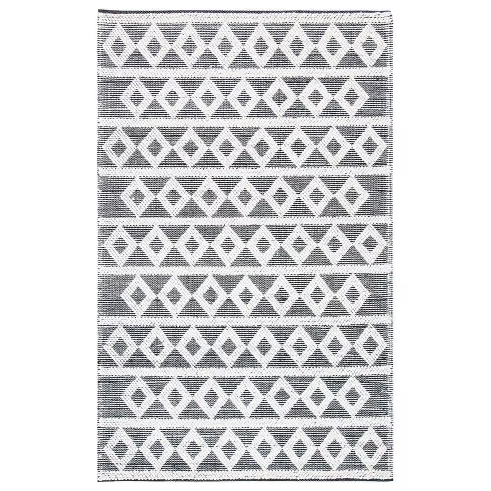 Safavieh Natura NAT479A 4' x 6' Ivory and Black Area Rug