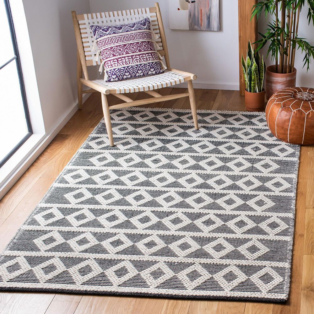 84815-safavieh-natura-nat479a-5-x-8-ivory-and-black-area-rug-1.jpg