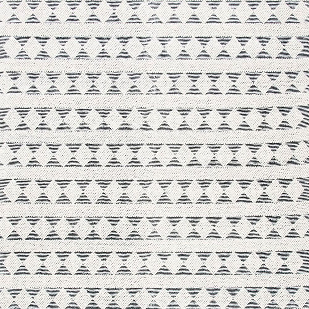 84825-safavieh-natura-nat481a-8-x-10-ivory-and-black-area-rug-1.jpg