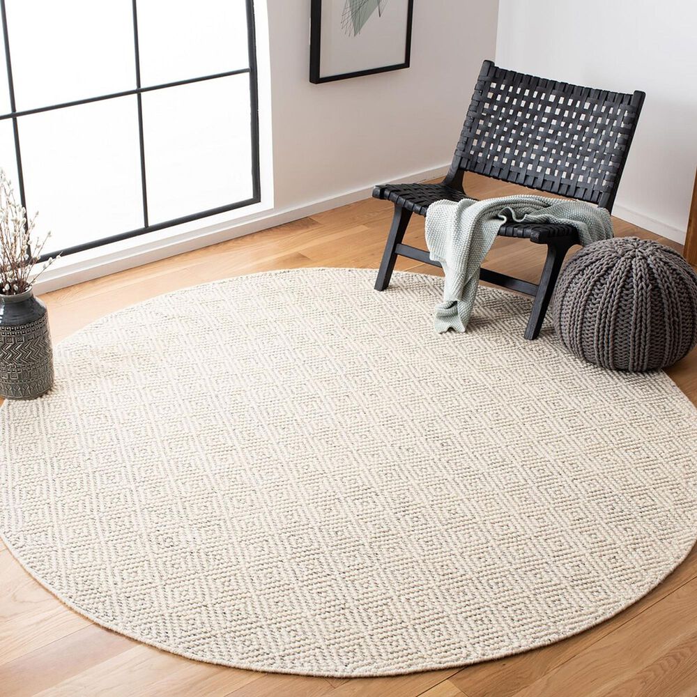 84873-safavieh-natura-nat503a-7-round-ivory-and-light-grey-area-rug-1.jpg