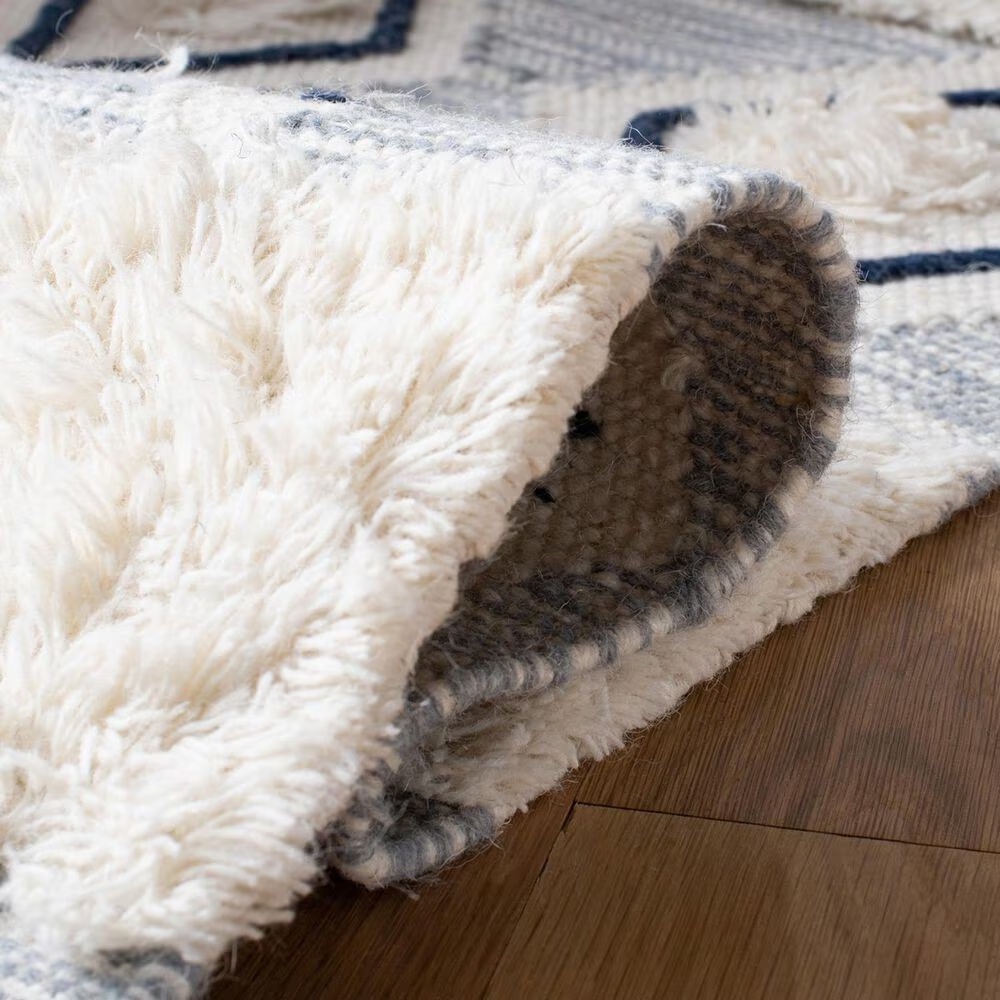 85620-safavieh-natura-nat678a-8-x-10-ivory-and-blue-area-rug-1.jpg