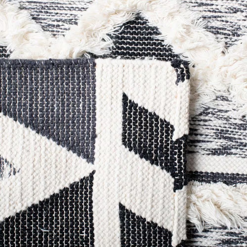 85631-safavieh-natura-nat685a-3-x-5-ivory-and-black-area-rug-1.jpg