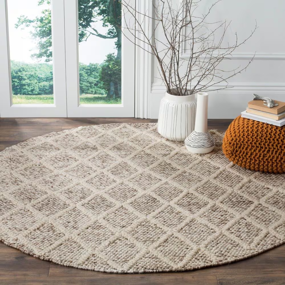 85652-safavieh-natura-nat711a-6-round-ivory-and-stone-area-rug-1.jpg