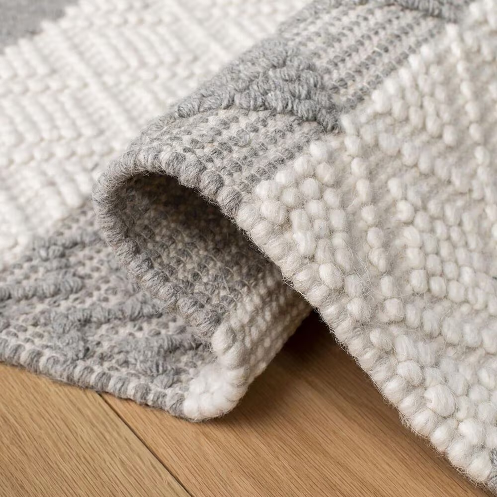 86464-safavieh-natura-nat851a-4-x-6-ivory-and-grey-area-rug-1.jpg