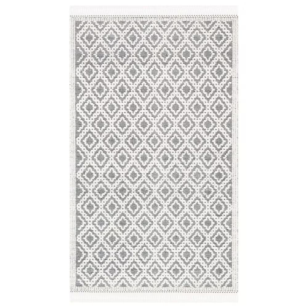 Safavieh Natura 4' x 6' Ivory and Black Area Rug
