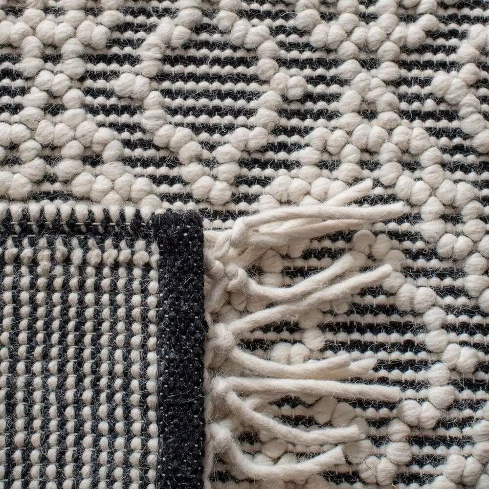 86902-safavieh-natura-5-x-8-ivory-and-black-area-rug-1.jpg