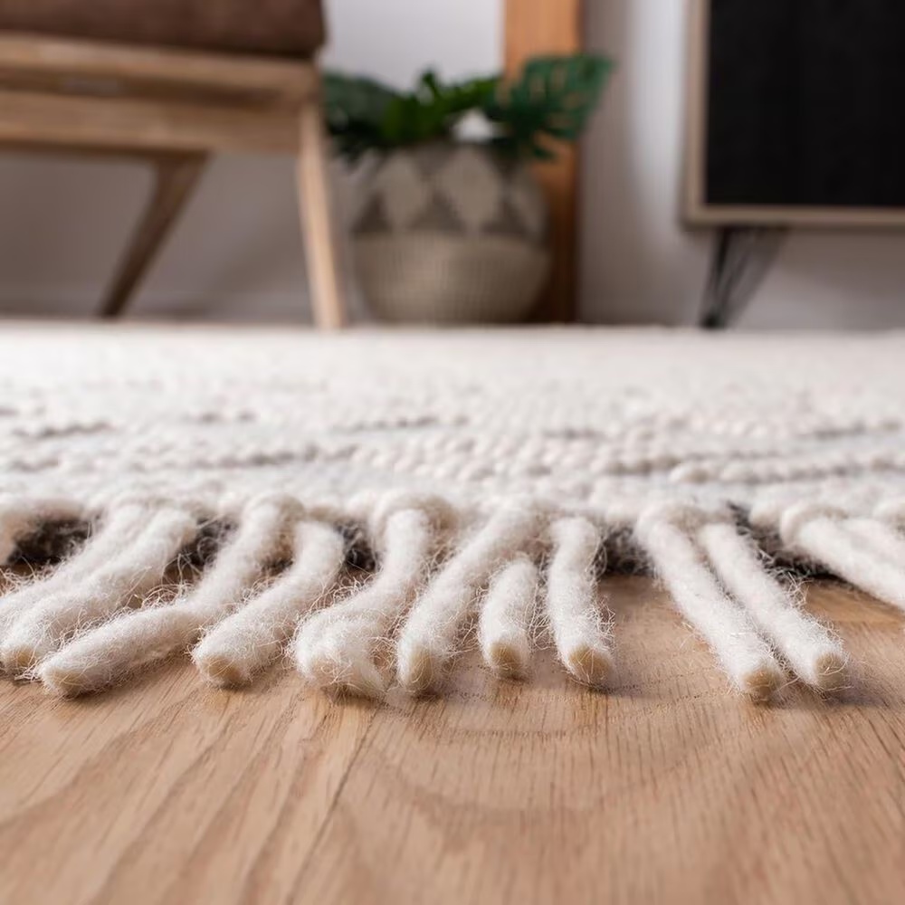 86971-safavieh-natura-nat351a-9-x-12-ivory-and-grey-area-rug-1.jpg