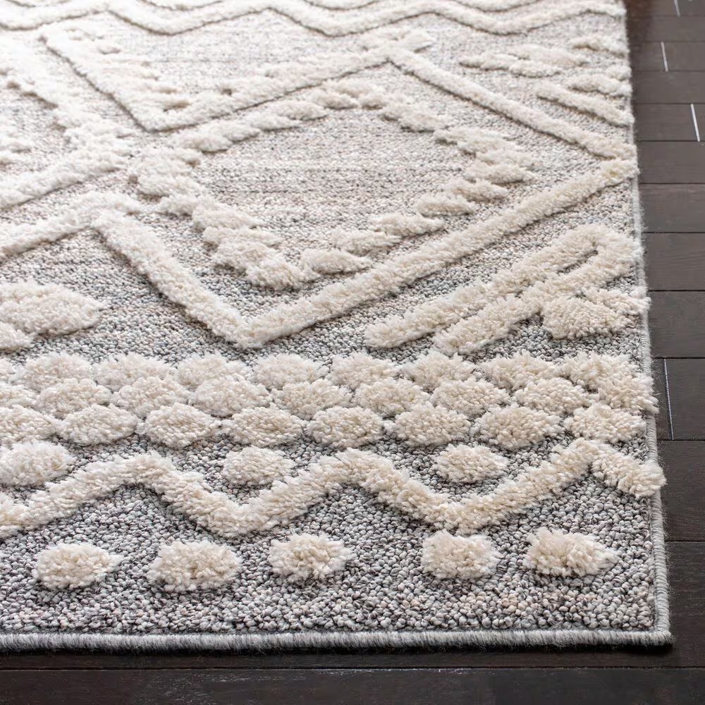 90665-safavieh-martha-stewart-lucia-shag-4-x-6-beige-and-white-area-rug-1.jpg