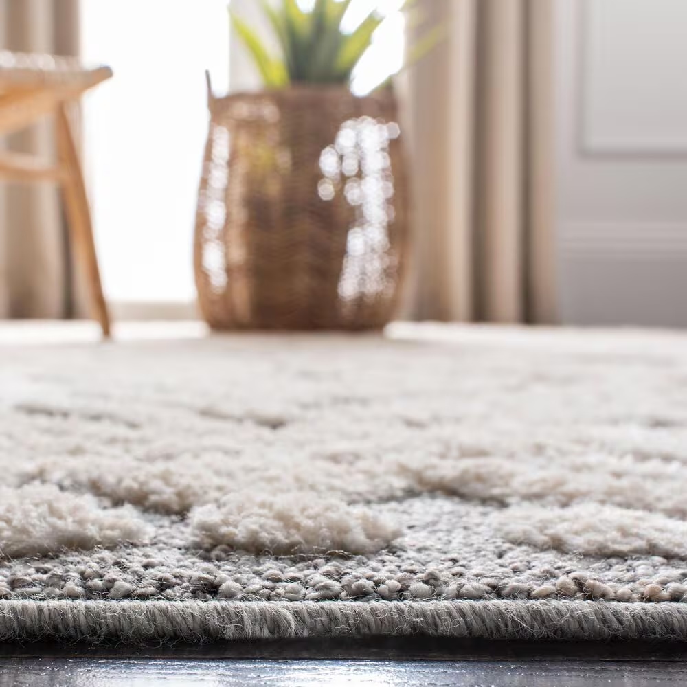90665-safavieh-martha-stewart-lucia-shag-4-x-6-beige-and-white-area-rug-1.jpg