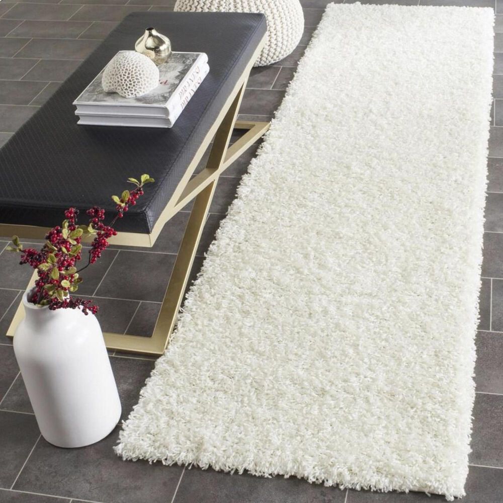 Safavieh Athens Shag SGA119B-28 2'3" x 8' White Runner